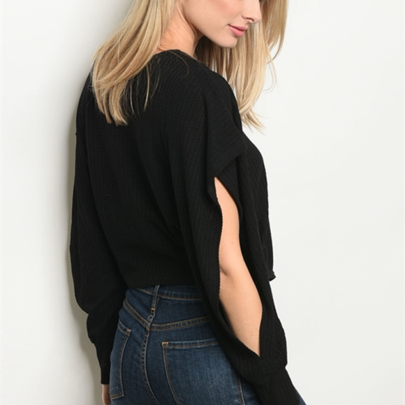 Long slit sleeve ruffled  knit sweater top. - Picture 3 of 3